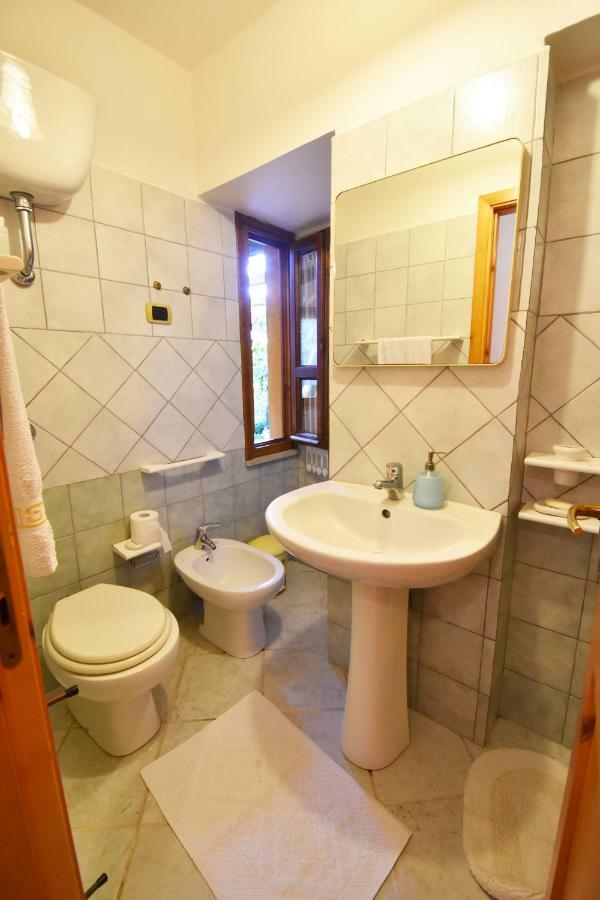 Casa Vacanza Porto Frailis Gia Porto Frailis B&B アルバタクス エクステリア 写真
