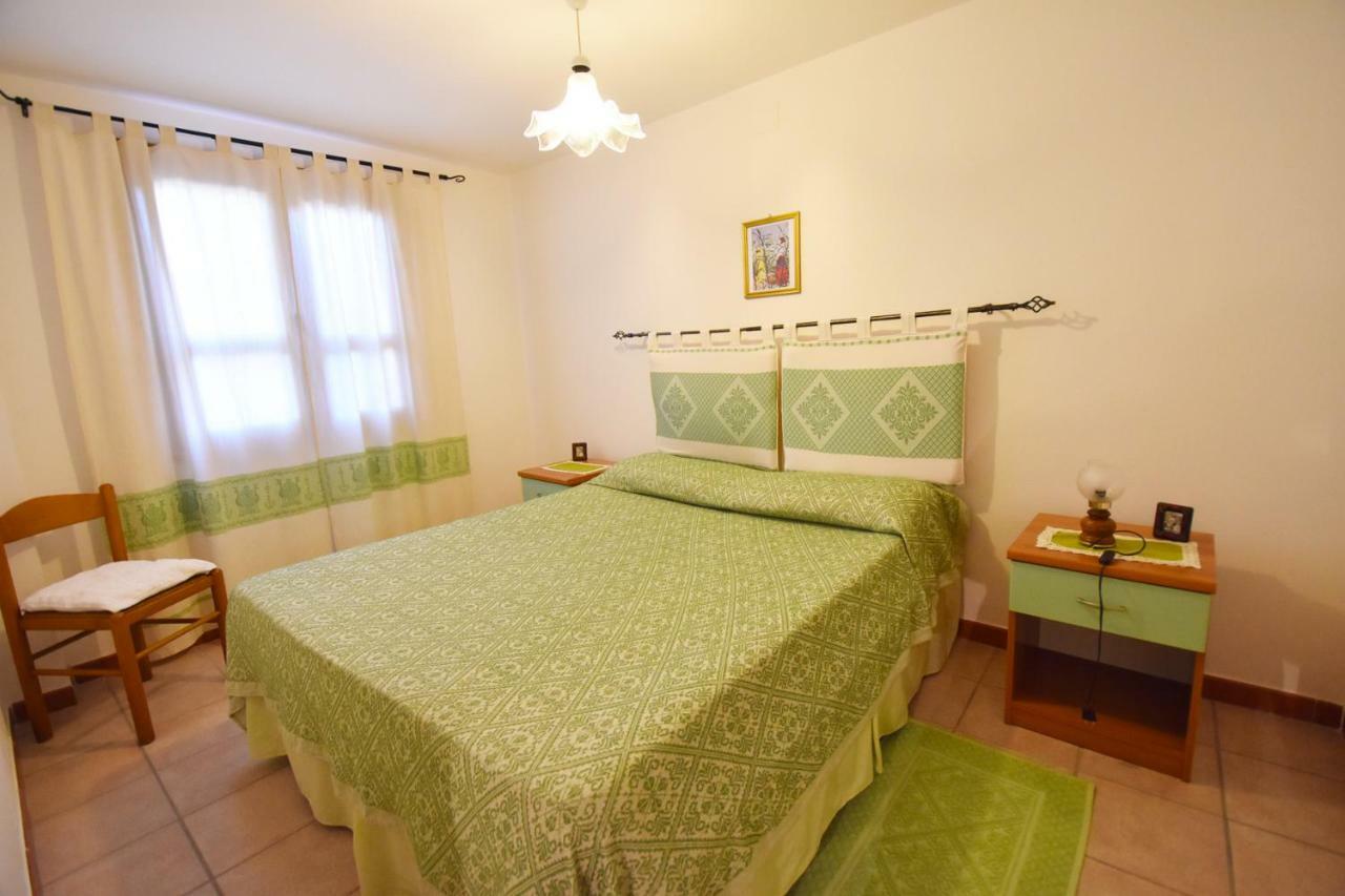 Casa Vacanza Porto Frailis Gia Porto Frailis B&B アルバタクス エクステリア 写真